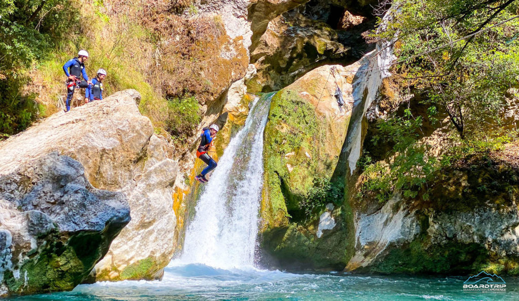 2-attivita-outdoor-aria-aperta-Boardtrip-canyoning